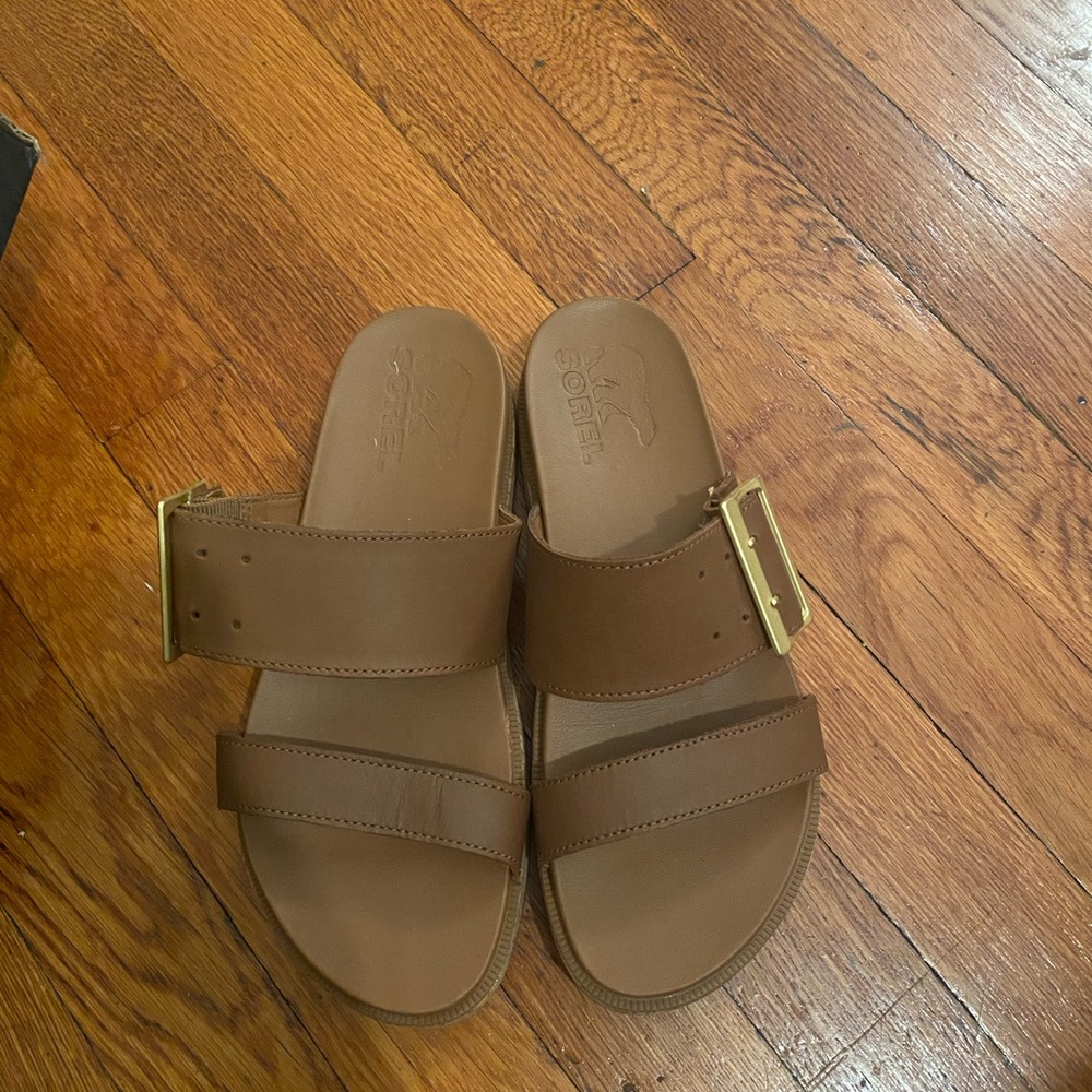 Roaming Buckle Slide Sandal Sorel
